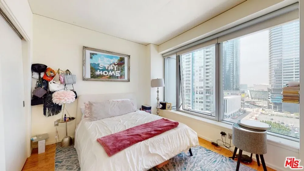 1155 S Grand Avenue #1106 Los Angeles, CA 90015