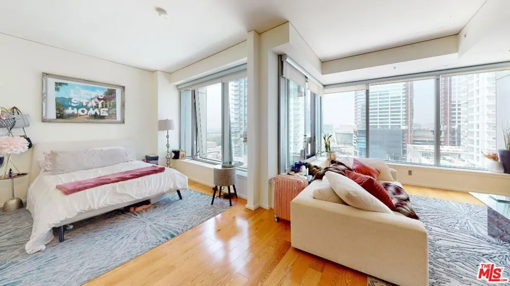 1155 S Grand Avenue #1106 Los Angeles, CA 90015