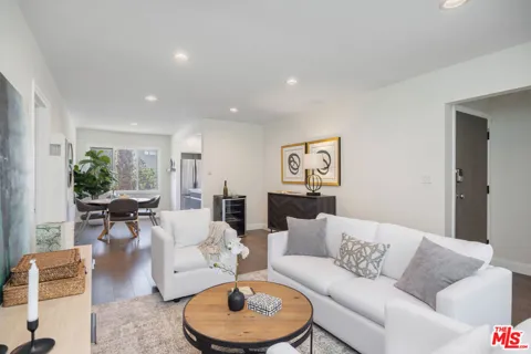 827 Bay Street #5