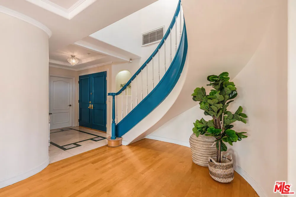 1645 Malcolm Avenue #302 Los Angeles, CA 90024