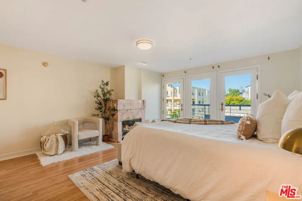 1645 Malcolm Avenue #302 Los Angeles, CA 90024