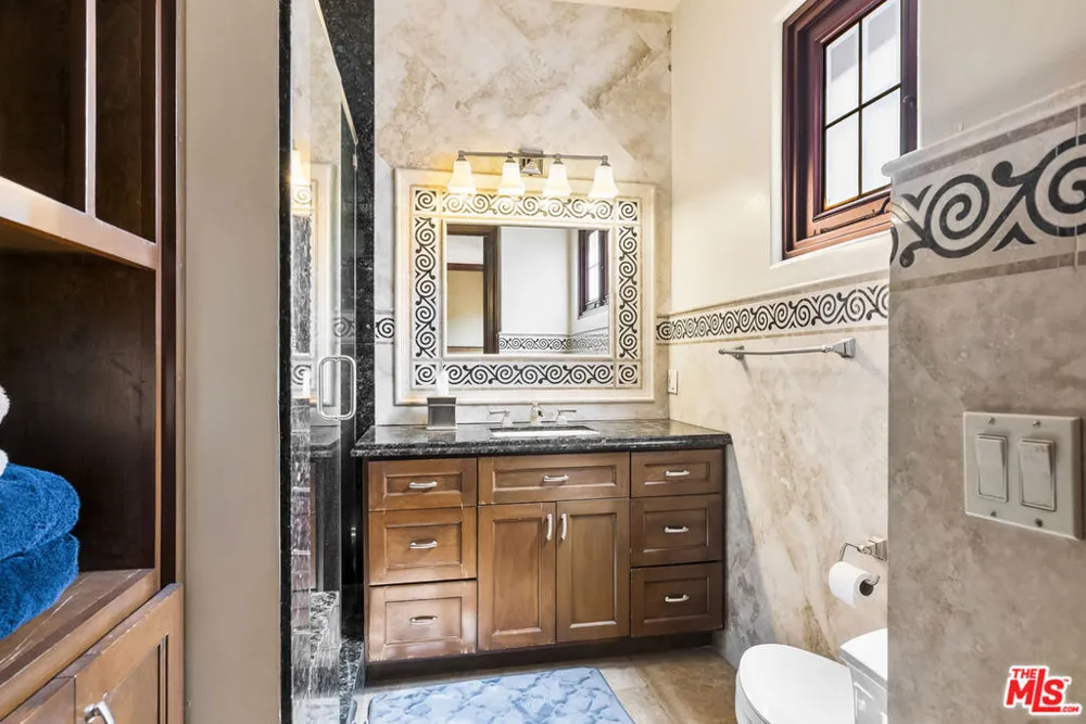 4141 Cambrdige Road La Canada Flintridge, CA 91011
