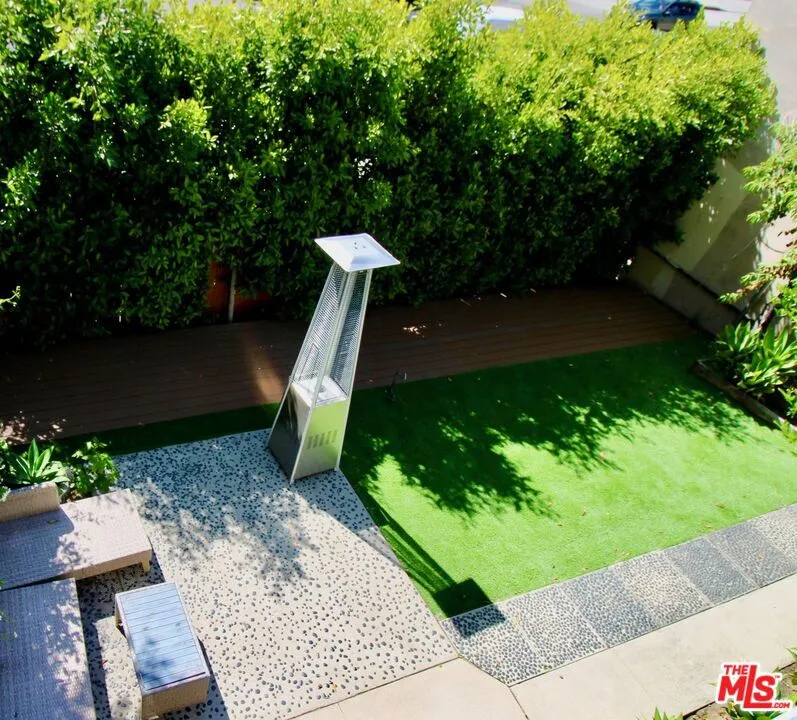 4336 Laurel Canyon Blvd Studio City, CA 91604