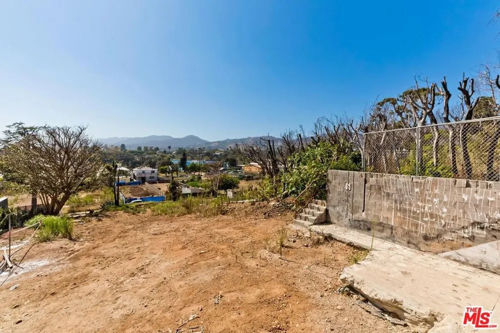 736 Haverford Avenue Pacific Palisades, CA 90272