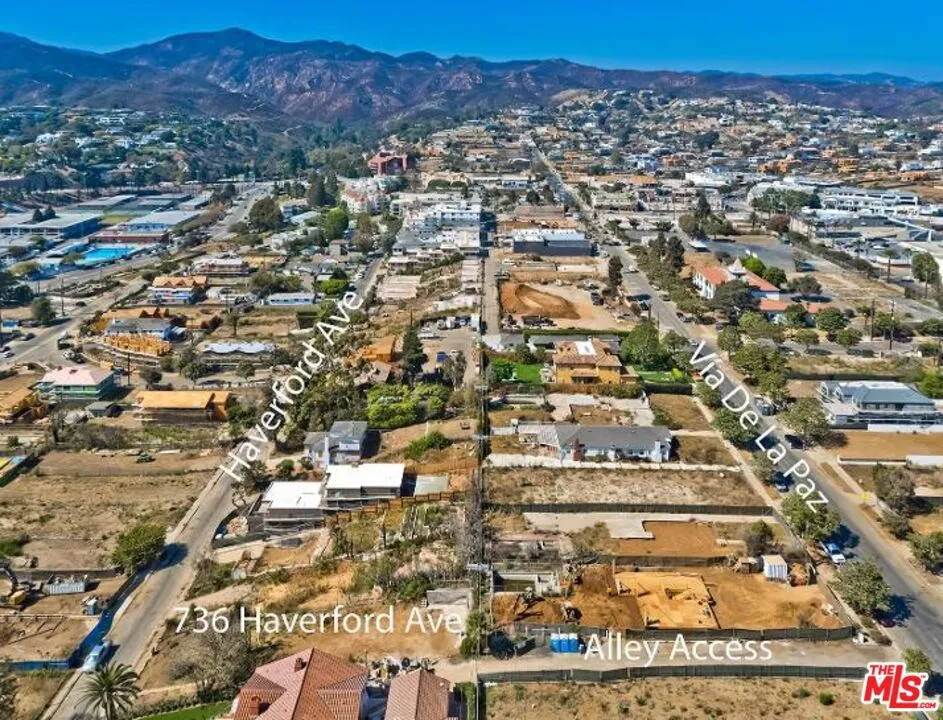 736 Haverford Avenue Pacific Palisades, CA 90272