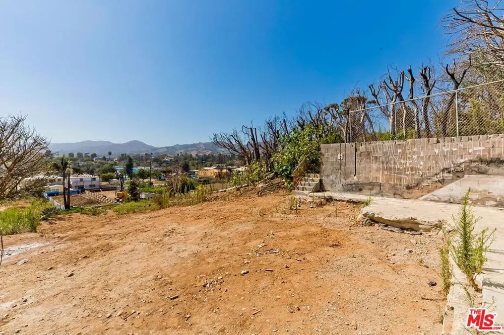 736 Haverford Avenue Pacific Palisades, CA 90272