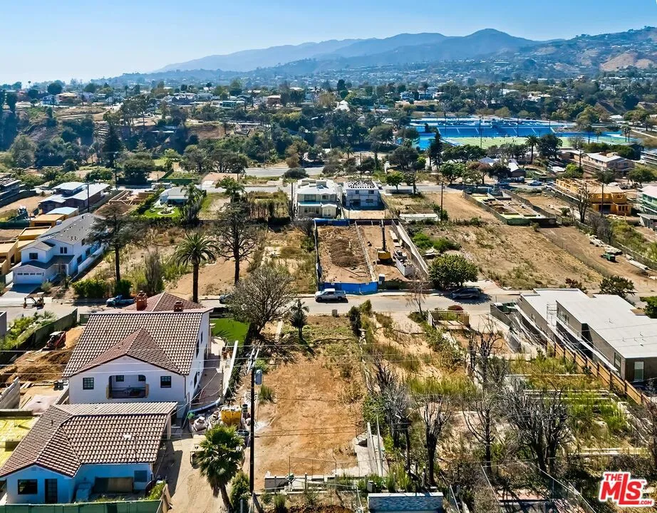736 Haverford Avenue Pacific Palisades, CA 90272