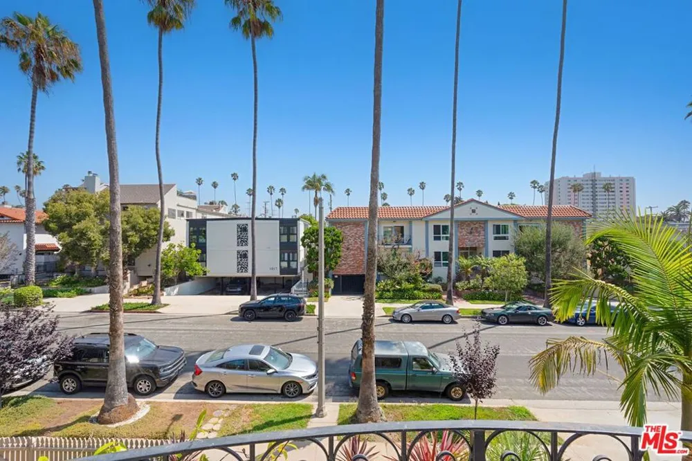 1024 5th Street #6 Santa Monica, CA 90403