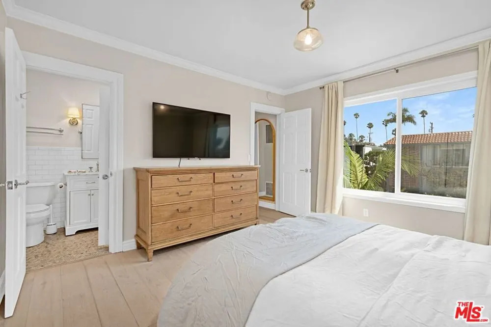 1024 5th Street #6 Santa Monica, CA 90403