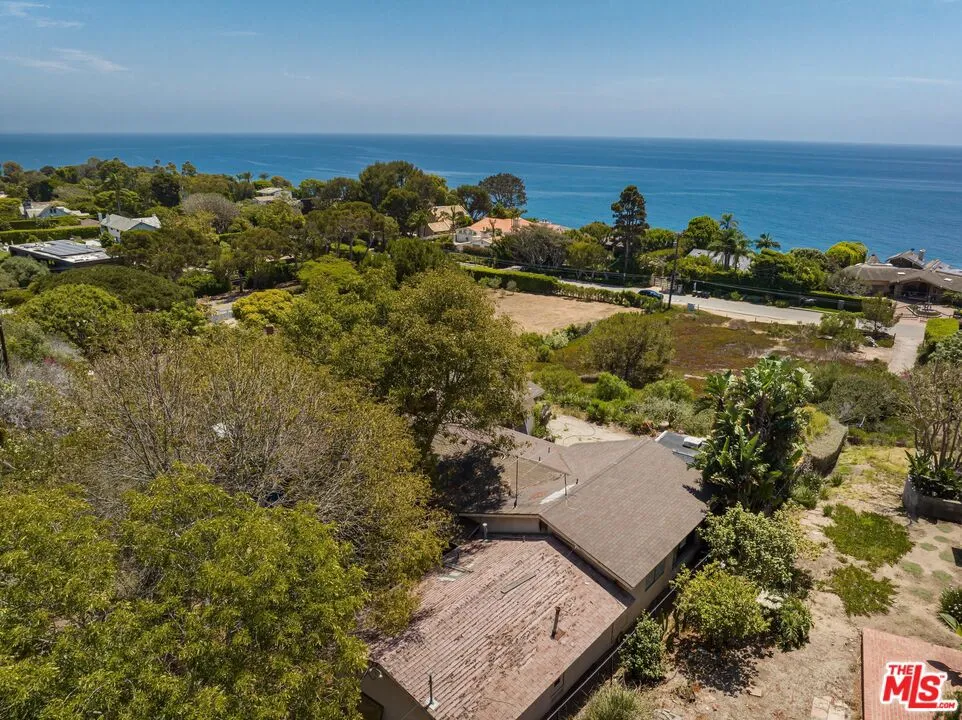 29029 Cliffside Drive Malibu, CA 90265