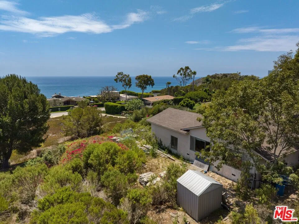 29029 Cliffside Drive Malibu, CA 90265