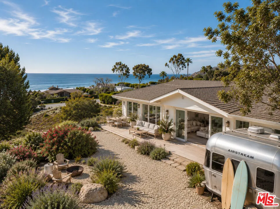 29029 Cliffside Drive Malibu, CA 90265