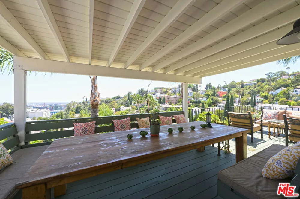 6855 Los Altos Place Los Angeles, CA 90068