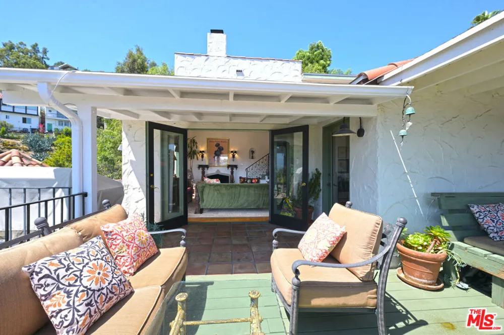 6855 Los Altos Place Los Angeles, CA 90068
