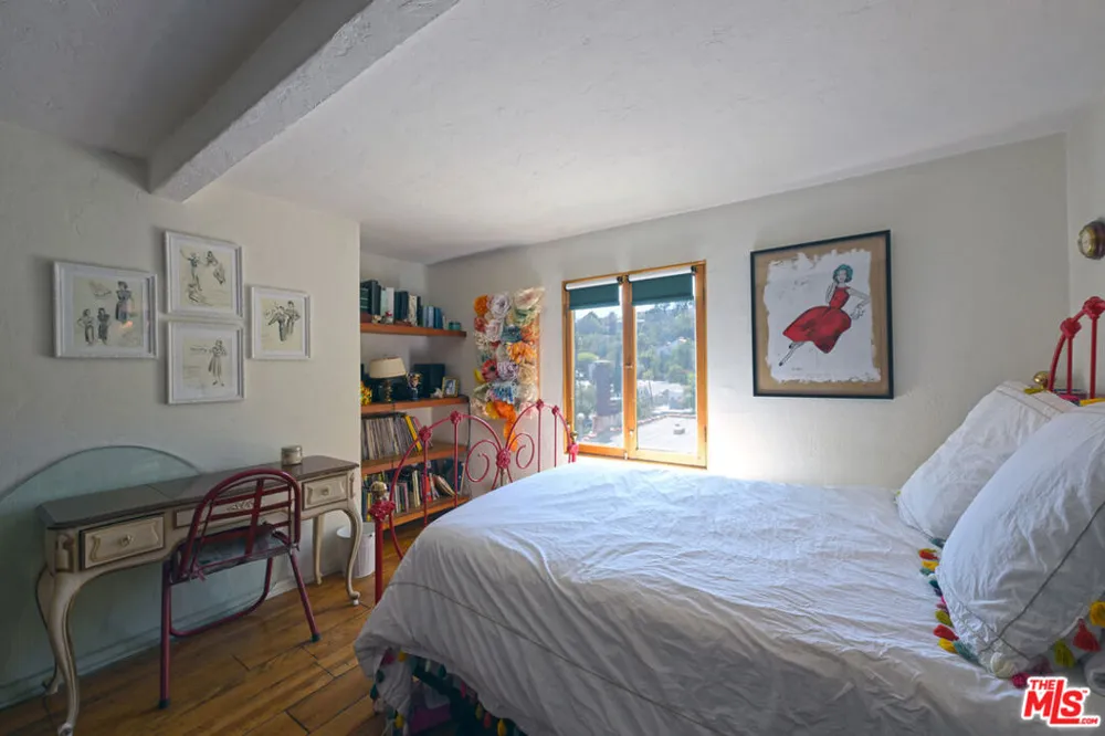 6855 Los Altos Place Los Angeles, CA 90068