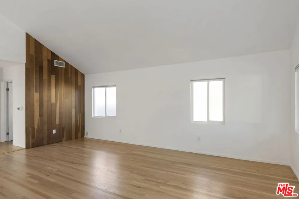 5712 Buchanan Street Los Angeles, CA 90042