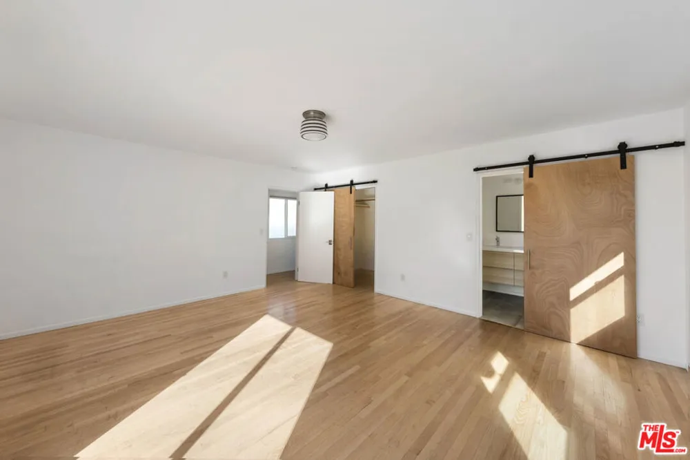 5712 Buchanan Street Los Angeles, CA 90042