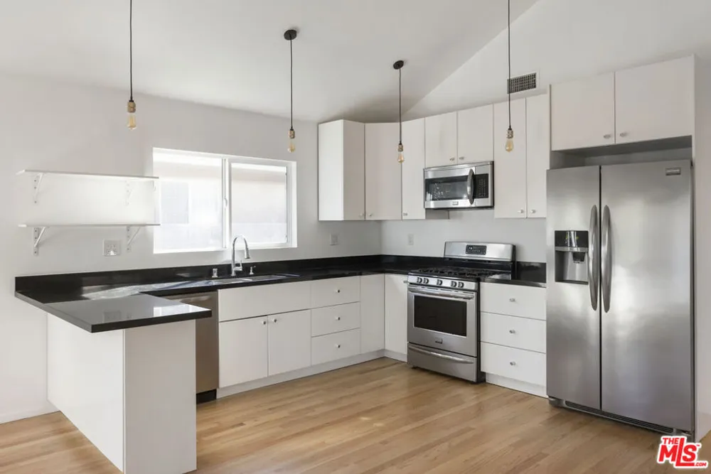 5712 Buchanan Street Los Angeles, CA 90042