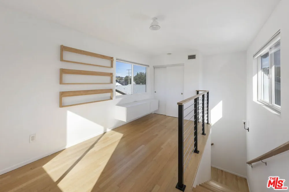 5712 Buchanan Street Los Angeles, CA 90042