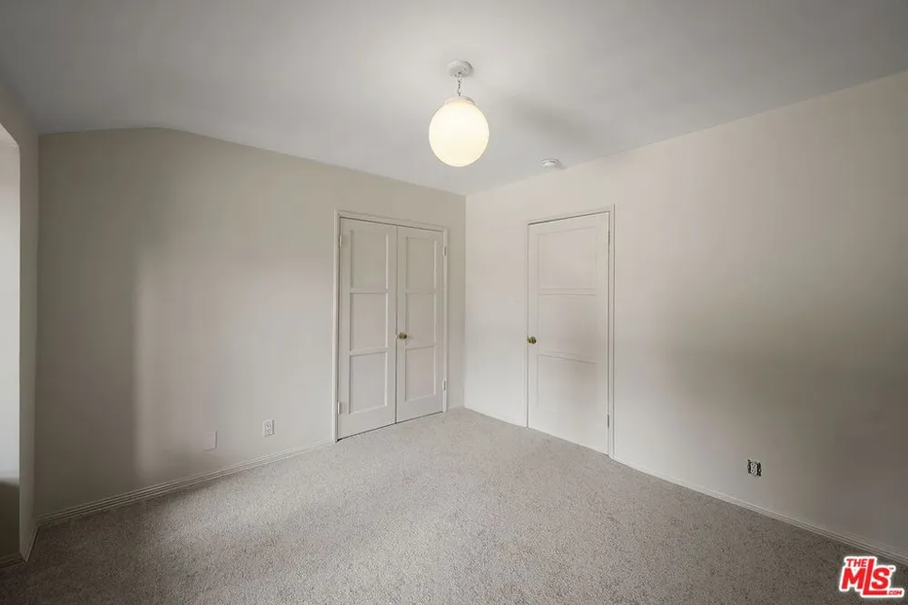 9149 Hillsboro Drive Los Angeles, CA 90034