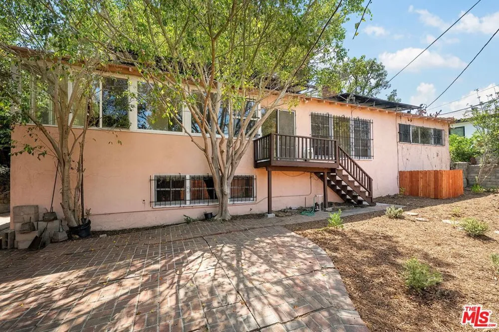 9149 Hillsboro Drive Los Angeles, CA 90034