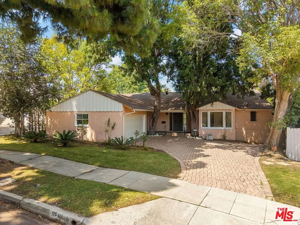 9149 Hillsboro Drive Los Angeles, CA 90034