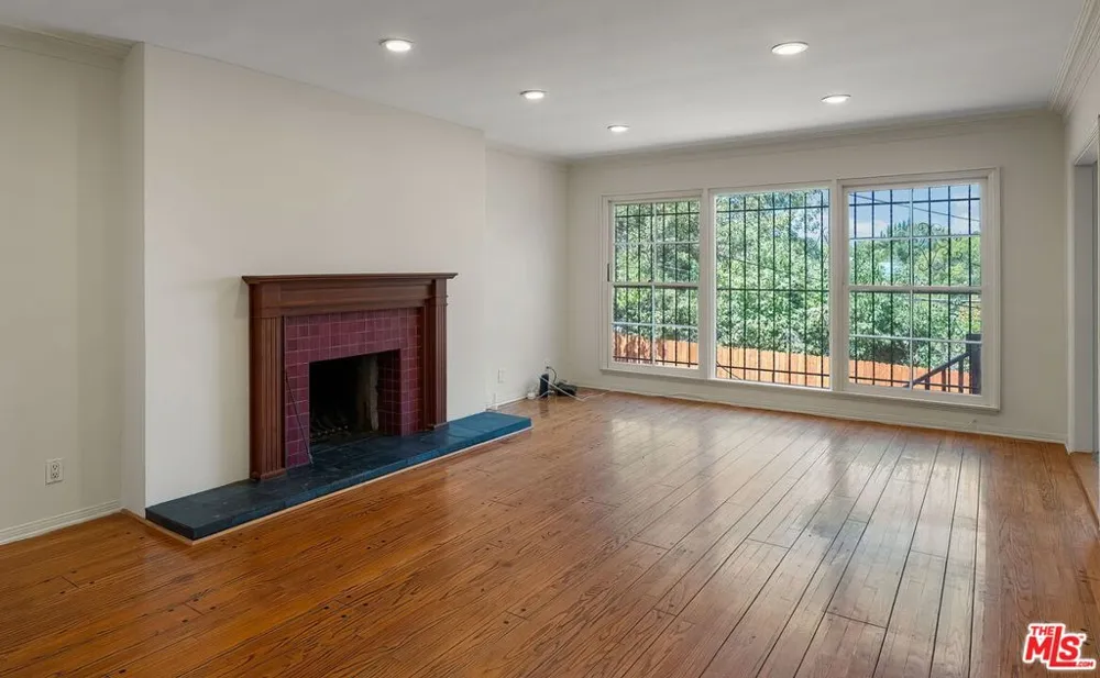 9149 Hillsboro Drive Los Angeles, CA 90034