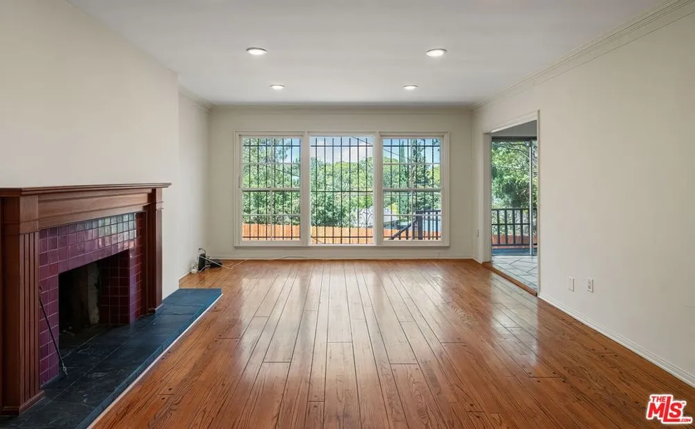 9149 Hillsboro Drive Los Angeles, CA 90034