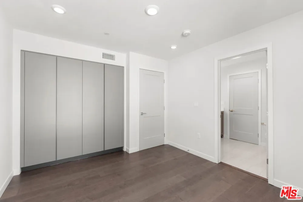 849 Alta Vista Boulevard #1 Los Angeles, CA 90046