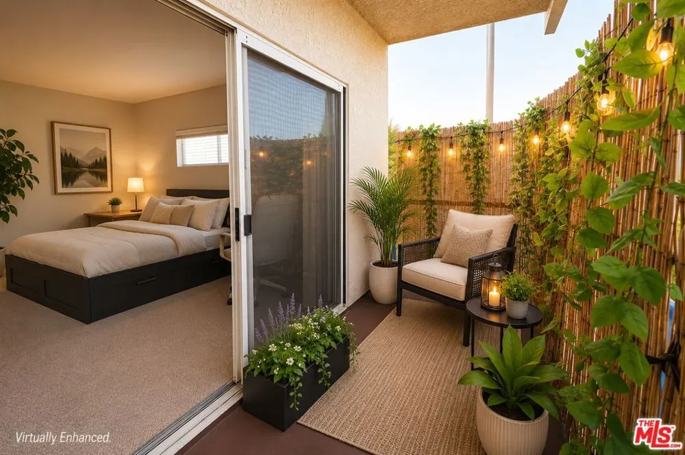 1915 Malcolm Avenue #301 Los Angeles, CA 90025
