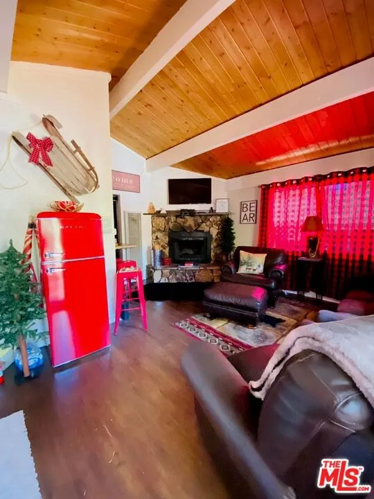 742 Cedar Lane Sugarloaf, CA 92386