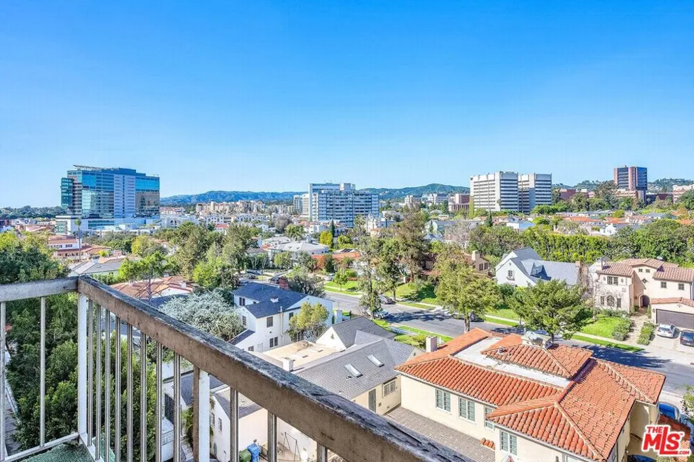 10751 Wilshire Boulevard #909 Los Angeles, CA 90024