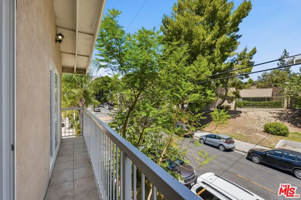 12311 Bradford Place Granada Hills, CA 91344