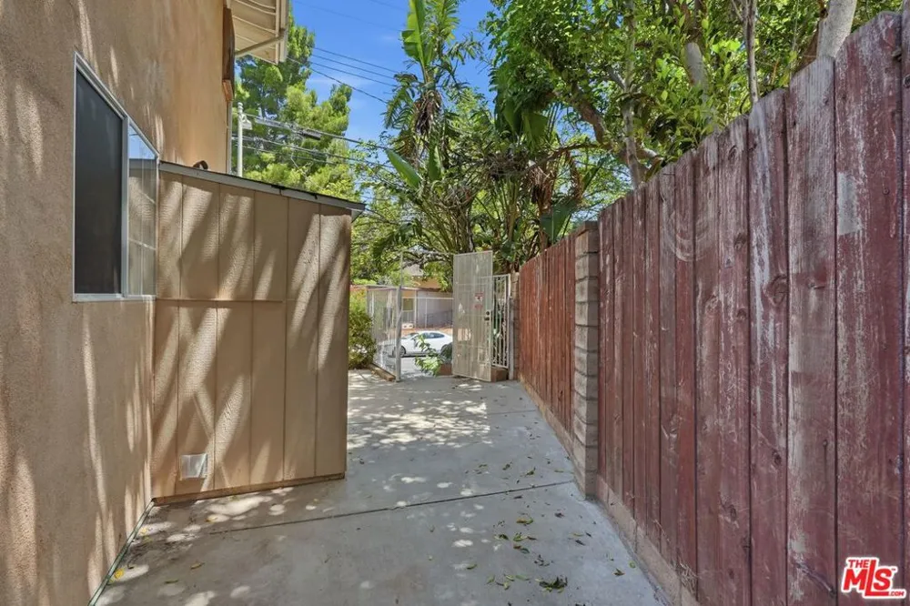 12311 Bradford Place Granada Hills, CA 91344