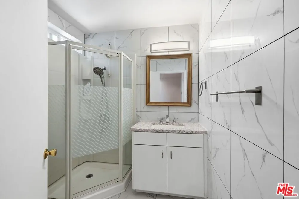 12311 Bradford Place Granada Hills, CA 91344