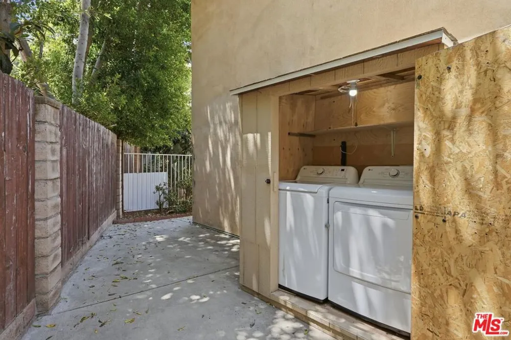 12311 Bradford Place Granada Hills, CA 91344