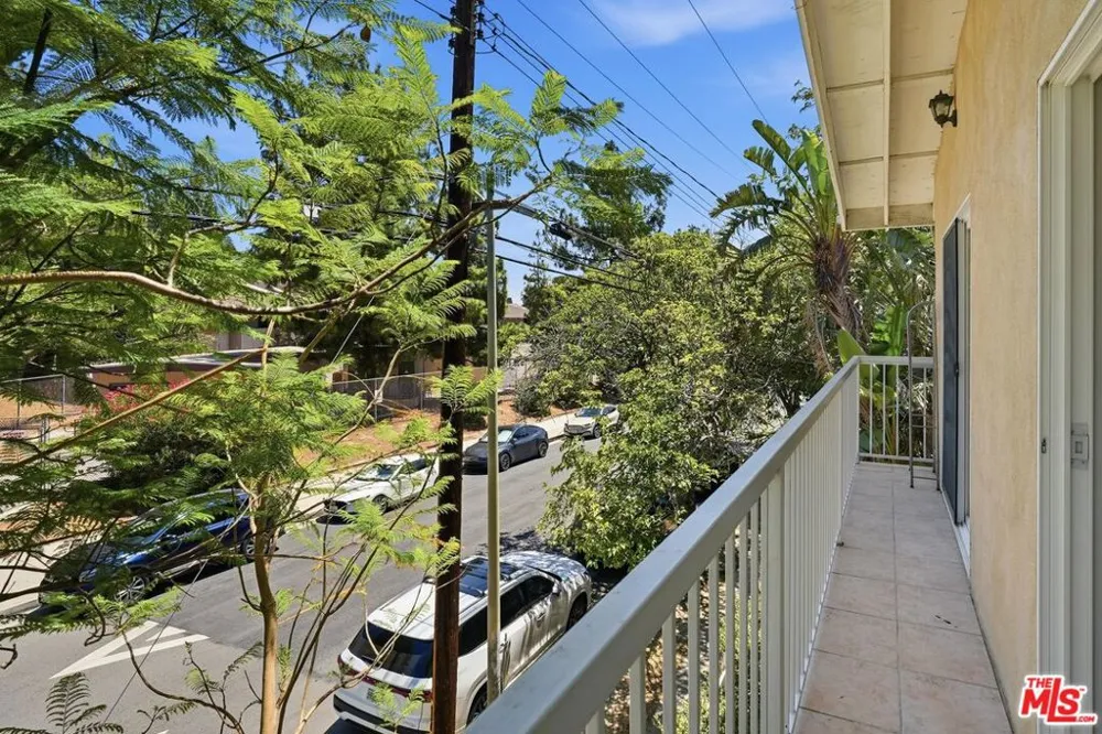 12311 Bradford Place Granada Hills, CA 91344