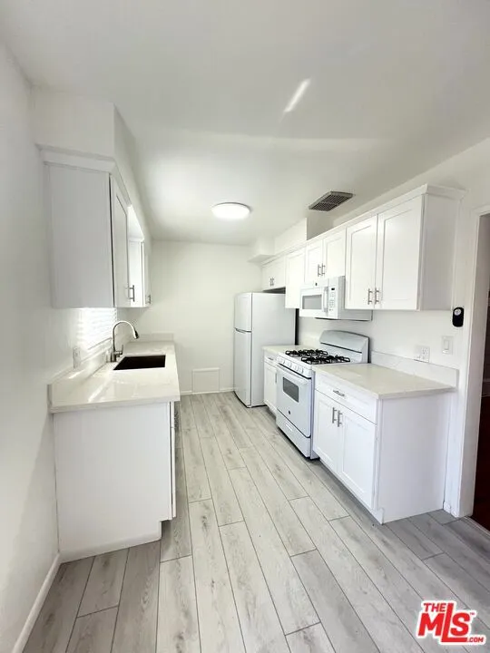 4410 W Martin Luther King Jr Boulevard #221 Los Angeles, CA 90008