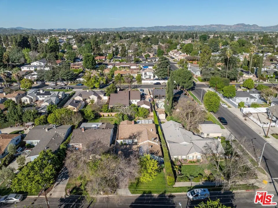7351 Zelzah Avenue Los Angeles, CA 91335
