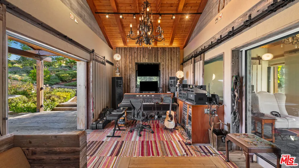 2900 Corral Canyon Road Malibu, CA 90265