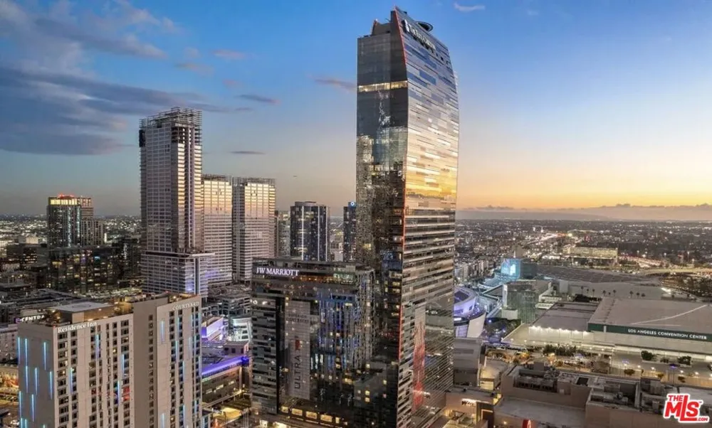 900 W Olympic Boulevard #32I Los Angeles, CA 90015