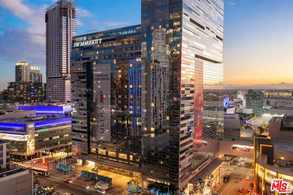 900 W Olympic Boulevard #32I Los Angeles, CA 90015