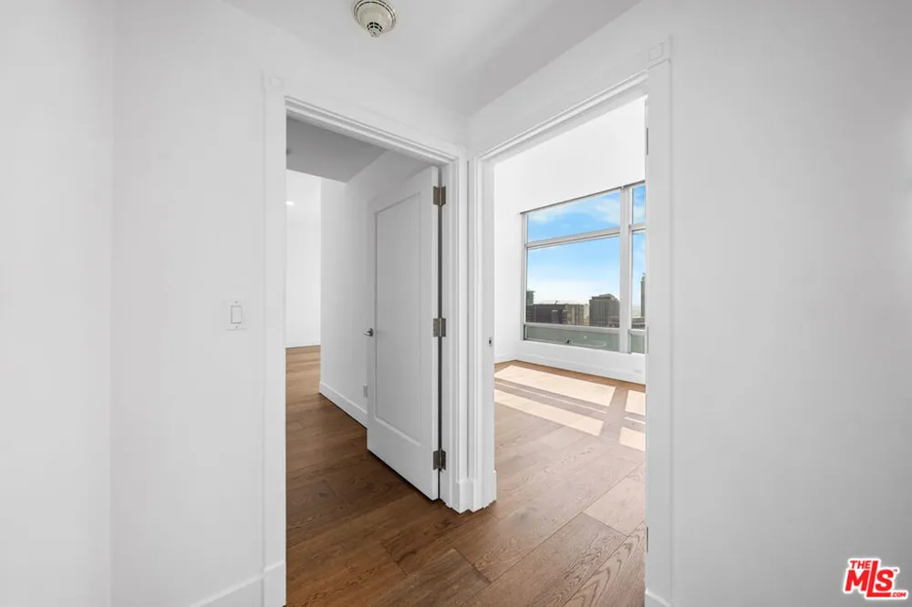900 W Olympic Boulevard #32I Los Angeles, CA 90015