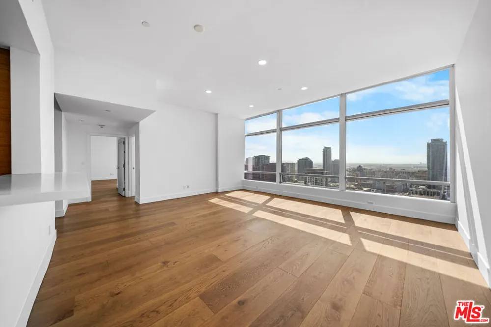 900 W Olympic Boulevard #32I Los Angeles, CA 90015