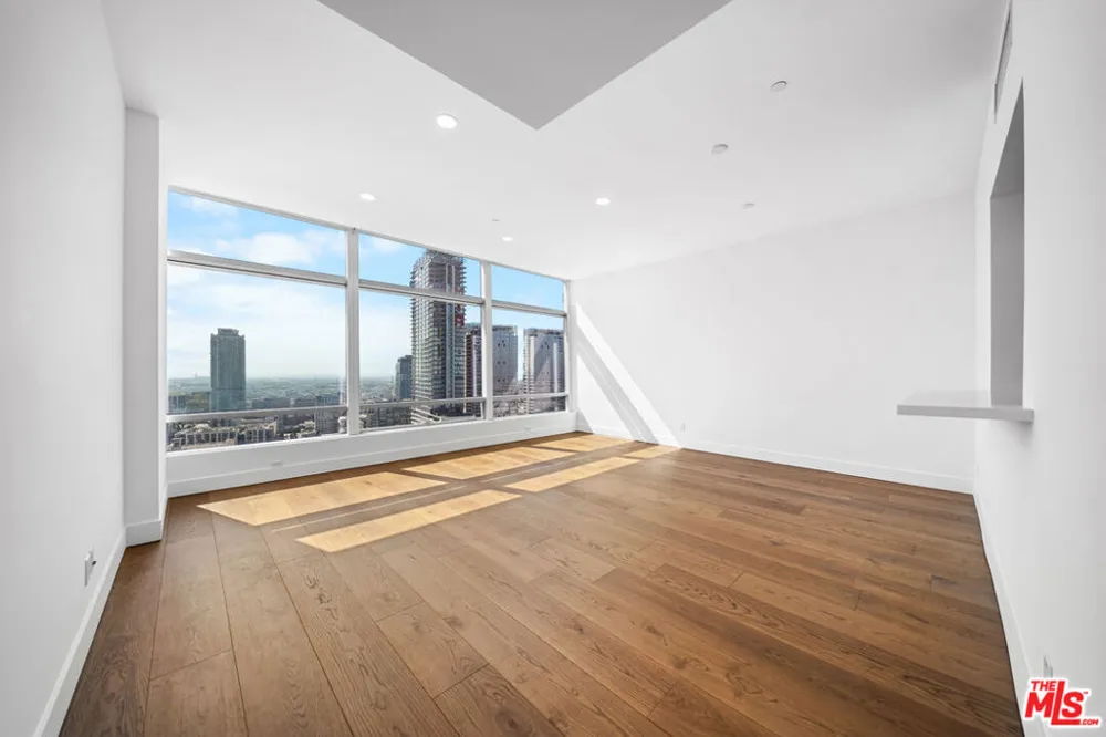 900 W Olympic Boulevard #32I Los Angeles, CA 90015