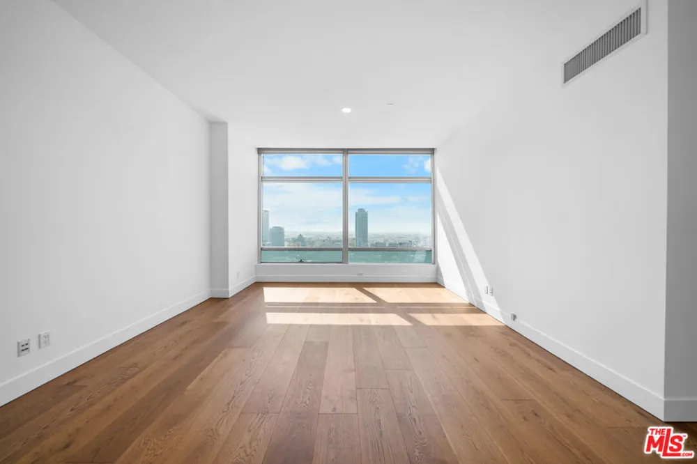 900 W Olympic Boulevard #32I Los Angeles, CA 90015