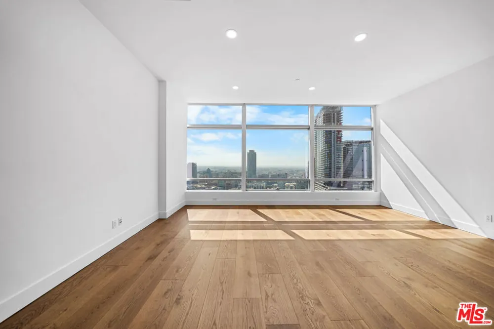 900 W Olympic Boulevard #32I Los Angeles, CA 90015