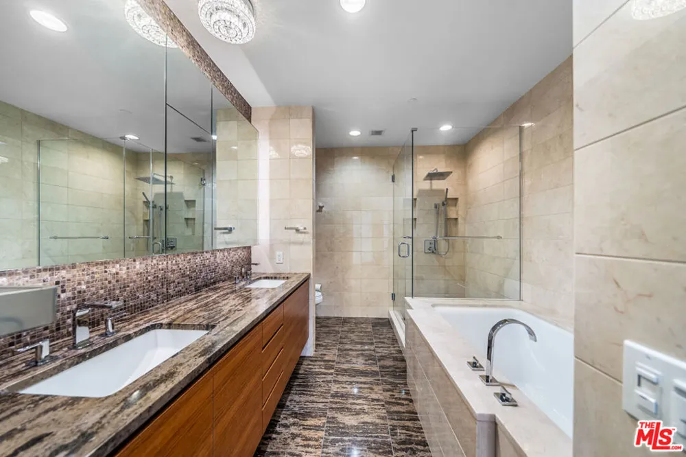 900 W Olympic Boulevard #32I Los Angeles, CA 90015