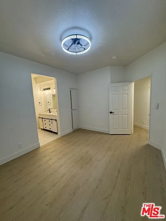 5620 Yolanda Avenue #111 Tarzana, CA 91356