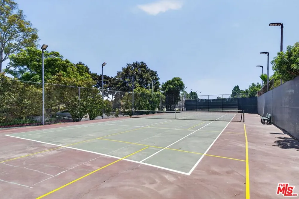 12750 Centralia Street #148 Lakewood, CA 90715